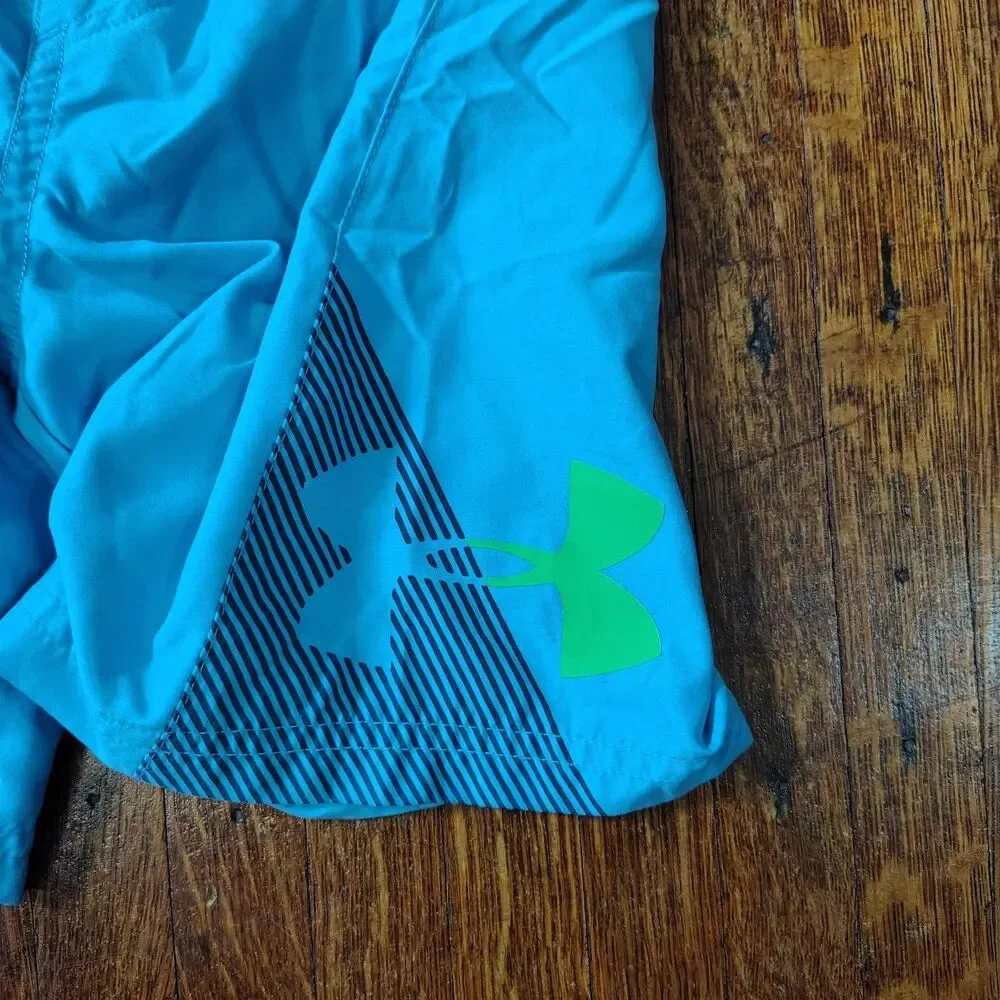 Under Armour Boys Light Blue Swimming Trunks Sz 5/T510